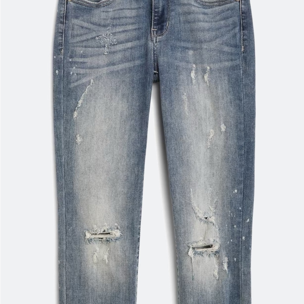 Judy Blue Girlfriend Mid-Rise Straight Leg Blue Jeans with Distressed Details